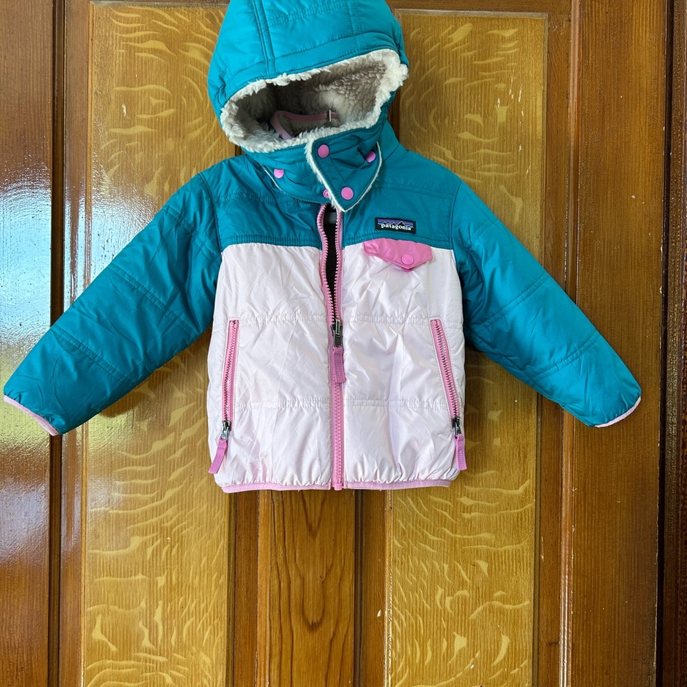 Patagonia Teal and Light Pink Hooded Puffer Jacket - Kids